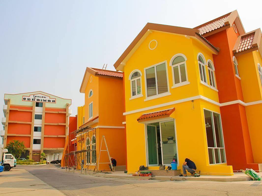 Ava Hotel Phitsanulok Exteriér fotografie
